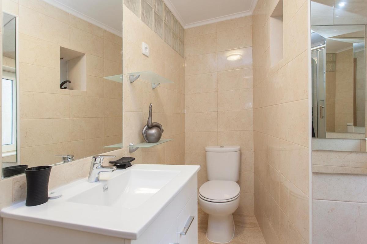 Principe Real 2 Bedrooms 2 Bathrooms, Air-con, Wi-fi, 1st Floor Lisboa